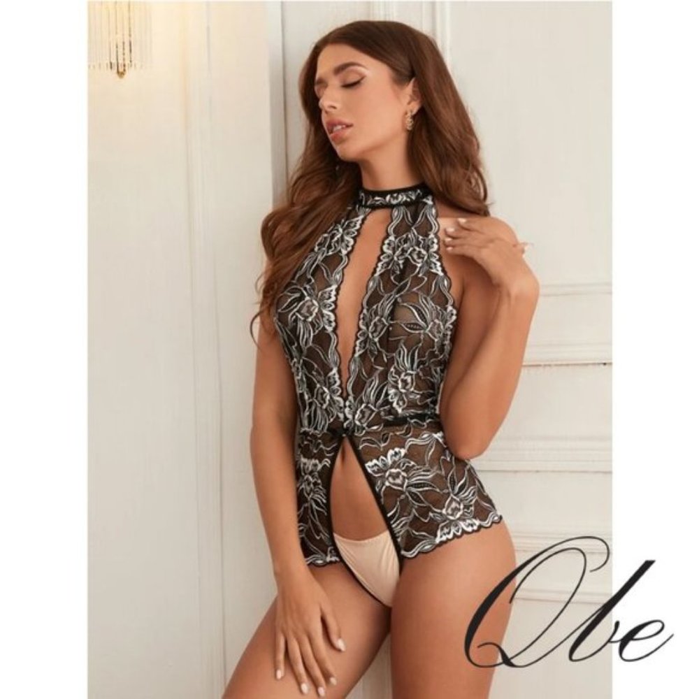 QBE Floral Lace Crotchless Teddy Bodysuit